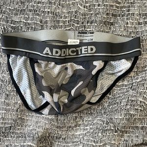 ADDICTED briefs